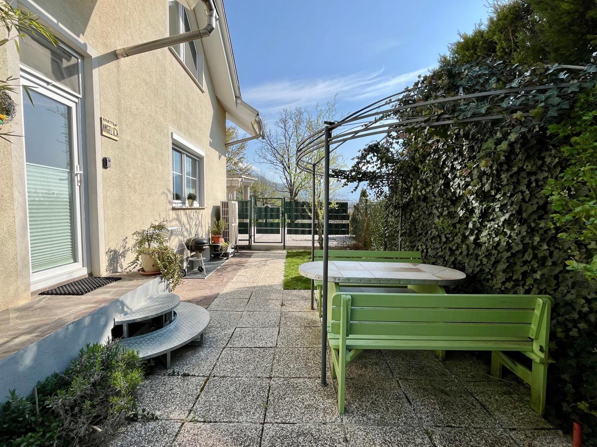 Garden Paradise Bled Apartments - Garden, Pond And Castle View Zimmer foto